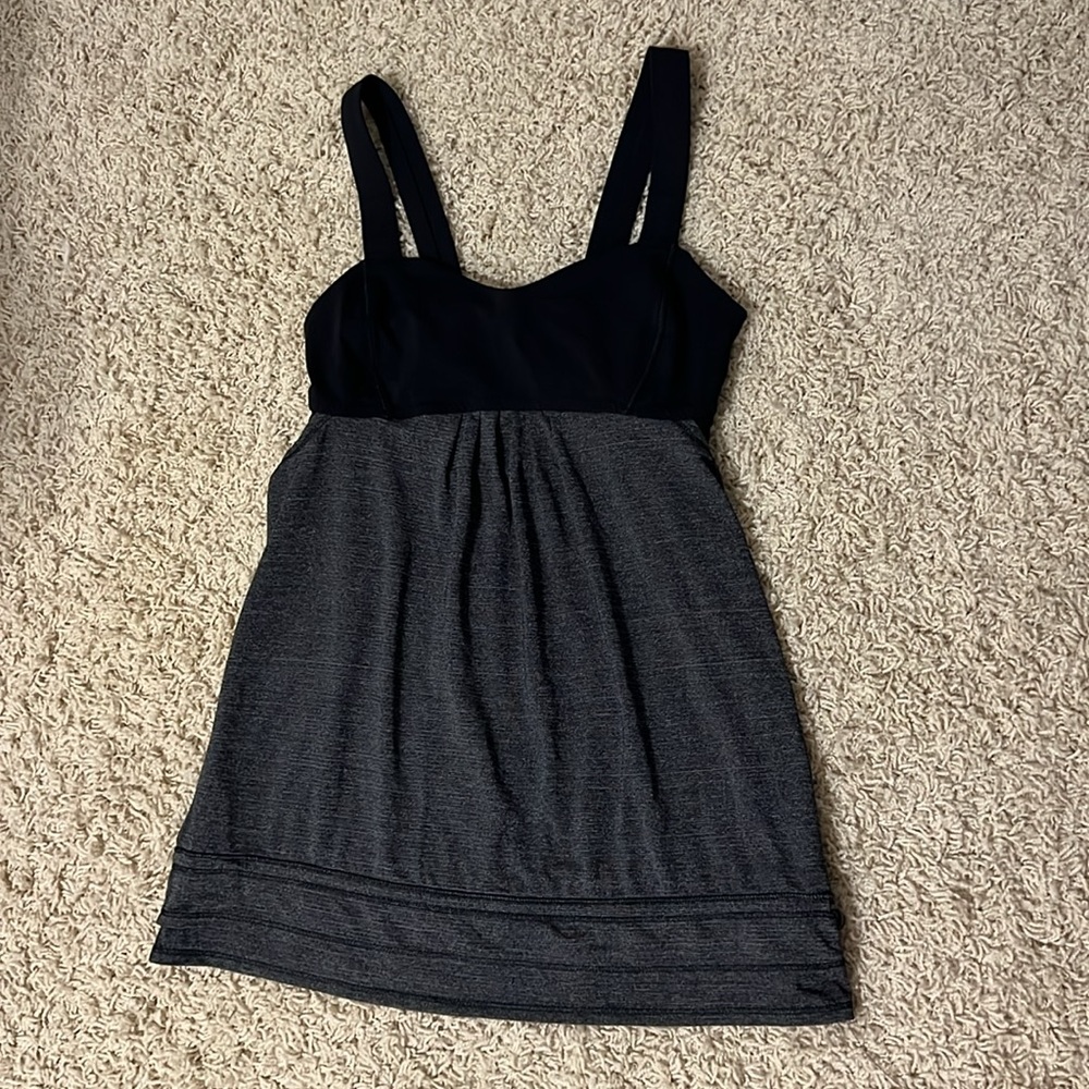 Lululemon dark grey and black tank top